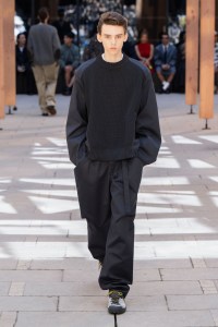 Sacai Spring 2025 Ready-To-Wear Show at Paris Fashion Week
