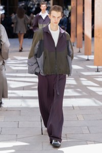 Sacai Spring 2025 Ready-To-Wear Show at Paris Fashion Week