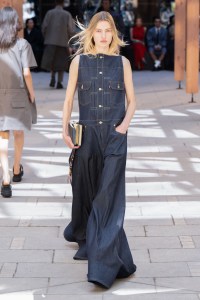 Sacai Spring 2025 Ready-To-Wear Show at Paris Fashion Week