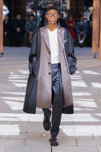 Sacai Spring 2025 Ready-To-Wear Show at Paris Fashion Week