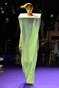 Viktor&Rolf Fall 2024 Couture at Couture Fashion Week