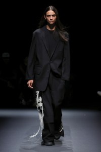 Y-3 Spring 2025 Ready-to-Wear Collection at Paris Fashion Week