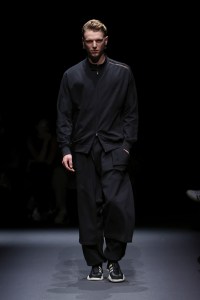 Y-3 Spring 2025 Ready-to-Wear Collection at Paris Fashion Week