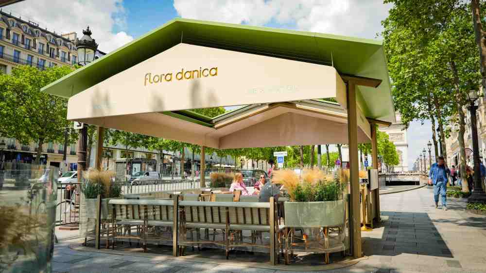 One of the new terraces designed by Ramy Fischler on the Avenue des Champs-Elysées