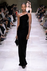 Armani Privé Fall 2024 Couture at Paris Couture Week