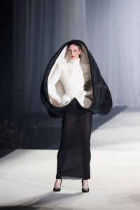 Stephane Rolland Fall 2024 Couture Collection at Couture Fashion Week