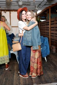 Rachel Bilson and Kristen Bell