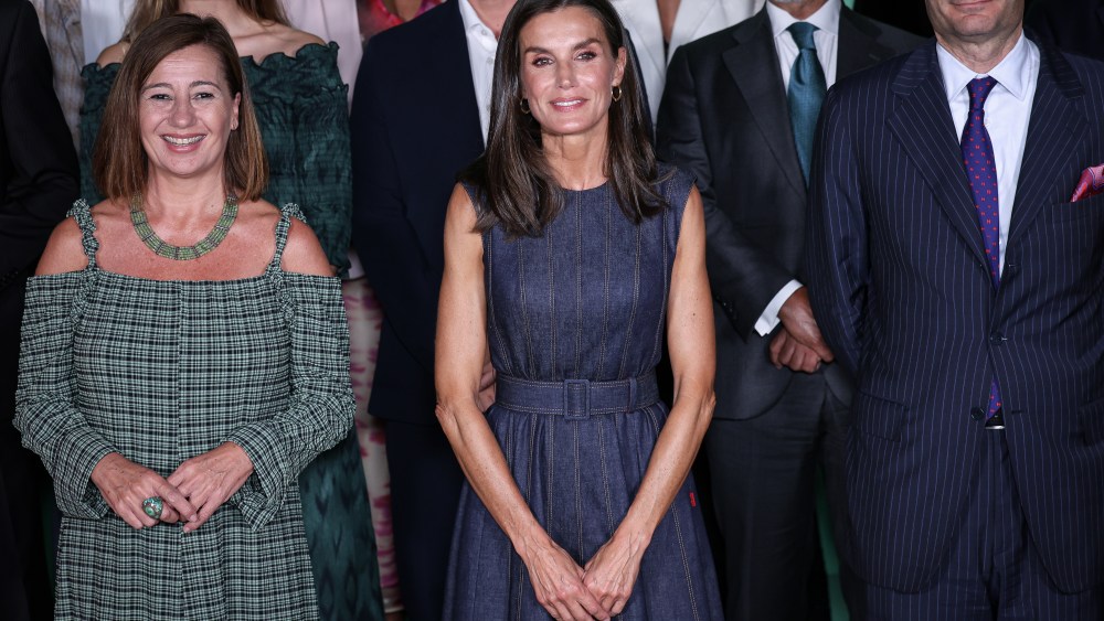 MADRID, SPAIN - SEPTEMBER 19: Queen Letizia of Spain attends the "Retina Eco" awards at Museo Nacional Centro de Arte Reina Sofía on September 19, 2024 in Madrid, Spain. (Photo by Pablo Cuadra/Getty Images)