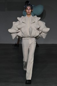 Anrealage Spring 2025 Ready-to-Wear Collection at Paris Fashion Week