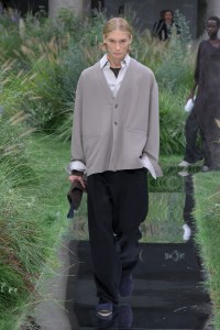 Boss Spring 2025 Ready-To-Wear Collection at Milan Fashion WeekModel on the runway at Boss RTW Spring 2025 as part of Milan Ready to Wear Fashion Week on September 18, 2024 in Milan, Italy.
