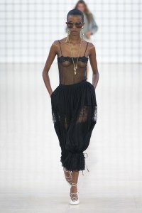 Chloé Spring 2025 Ready-to-Wear Collection at Paris Fashion Week