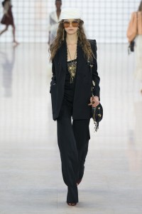 Chloé Spring 2025 Ready-to-Wear Collection at Paris Fashion Week
