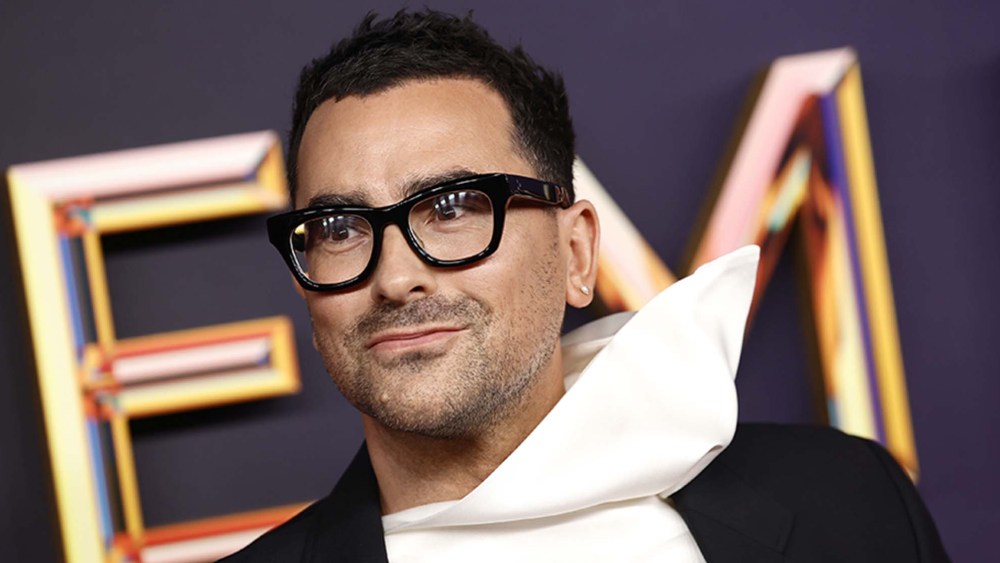Dan Levy at the 76th Primetime Emmy Awards