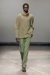 Derrick Spring 2025 Ready-To-Wear Collection at London Fashion Week