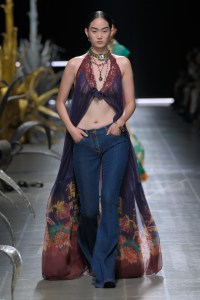 Etro Spring 2025 Ready-To-Wear Collection at Milan Fashion Week