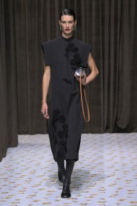 Jil Sander Spring 2025 Ready-To-Wear Collection at Milan Fashion Week