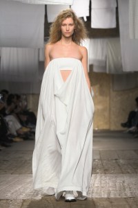Moschino Spring 2025 Ready-To-Wear Collection at Milan Fashion Week