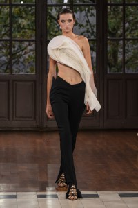 Mugler Spring 2025 Ready-to-Wear Collection at Paris Fashion Week