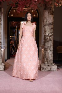 Nardos, Spring 2025, New York City, September 9 2024Nardos Spring 2025 Ready-to-Wear Collection at New York Fashion WeekNardos Spring 2025 Ready-to-Wear Collection at New York Fashion Week