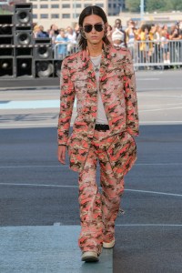 Off-White Spring 2025 Ready-to-Wear Collection at New York Fashion Week