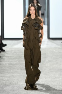 Sacai Spring 2025 Ready-to-Wear Collection at Paris Fashion Week
