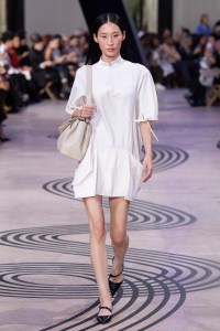 Shiatzy Chen Spring 2025 Ready-to-Wear Collection at Paris Fashion Week