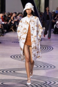 Shiatzy Chen Spring 2025 Ready-to-Wear Collection at Paris Fashion Week