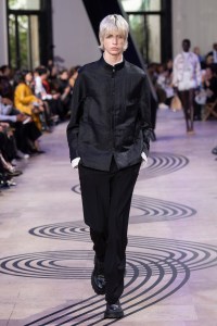 Shiatzy Chen Spring 2025 Ready-to-Wear Collection at Paris Fashion Week