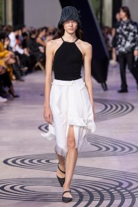 Shiatzy Chen Spring 2025 Ready-to-Wear Collection at Paris Fashion Week