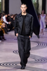 Shiatzy Chen Spring 2025 Ready-to-Wear Collection at Paris Fashion Week