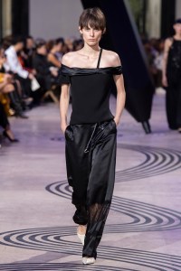 Shiatzy Chen Spring 2025 Ready-to-Wear Collection at Paris Fashion Week