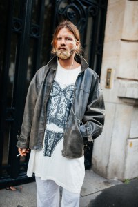 Street style at Paris Fashion Week Spring 2025
