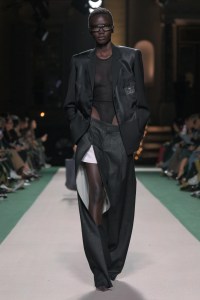 Victoria Beckham Spring 2025 Ready-to-Wear Collection