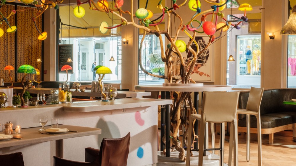 The bar at Manuela