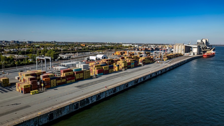 Terminal operator Termont urged shippers with cargo at both terminals to schedule pickups by Wednesday evening.
