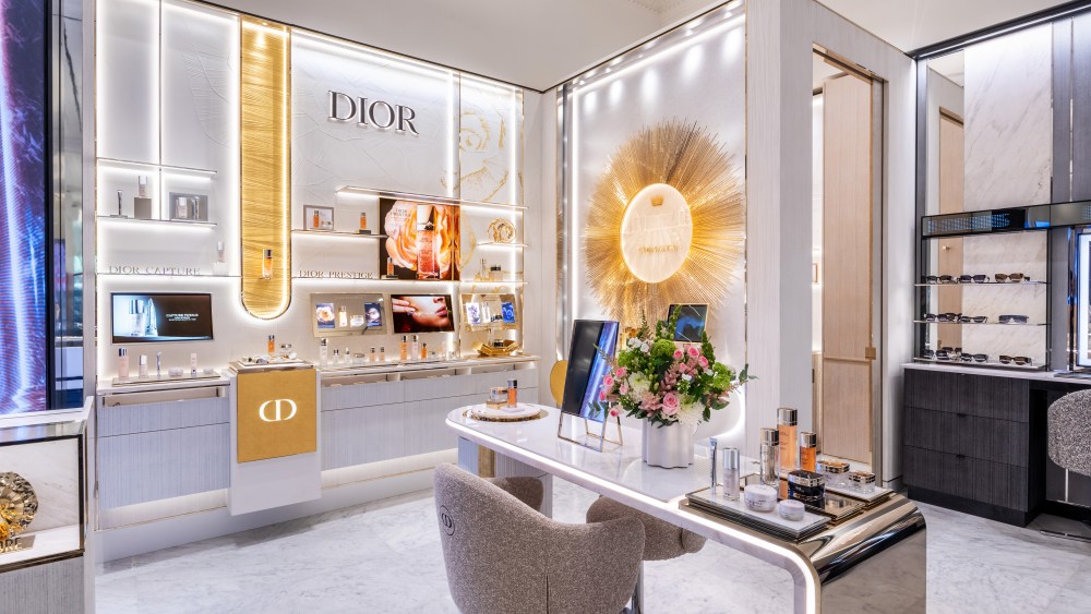 Dior, Seflridges. Oxford Street. London.