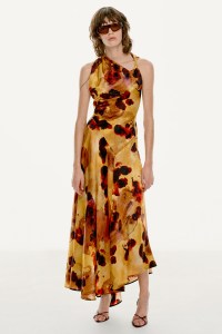 Victoria Beckham Pre-Fall 2025 Collection