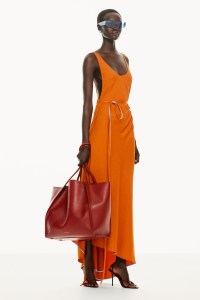 Victoria Beckham Pre-Fall 2025 Collection