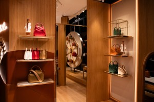 A look at the Loro Piana holiday windows at Harrods.