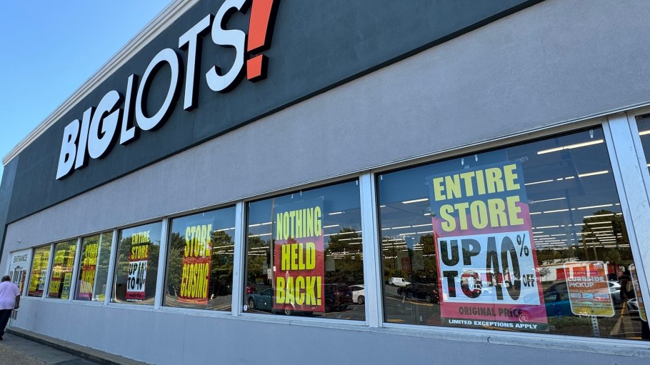 A bankruptcy judge approved the sale of properties to discounter Variety Wholesalers, with Bruce Thorn terminated as CEO.