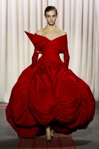 Giambattista Valli 2025 Spring Couture at Paris Couture Week