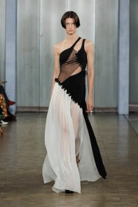Nensi Dojaka Spring 2025 Ready-to-Wear Collection