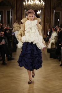 Viktor & Rolf Spring 2025 Couture