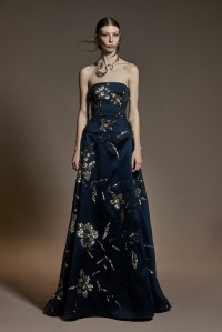 Naeem Khan Fall 2025 Ready-to-Wear Collection