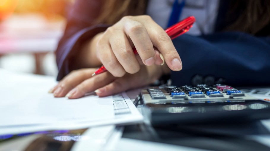 J.P. Morgan-backed B2B payments platform Slope is partnering with ShipBob to operate the program.