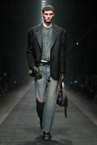 Versace Fall 2025 Ready-to-Wear Collection at Milan Fashion Week