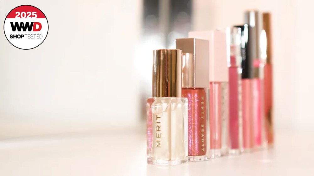 light pink lip gloss 