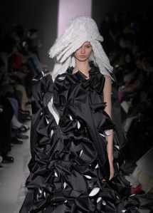 Comme des Garçons Fall 2025 Ready-to-Wear Collection