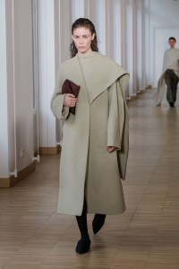 Christian Wijnants Fall 2025 Ready-To-Wear Collection at Paris Fashion Week