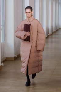 Christian Wijnants Fall 2025 Ready-To-Wear Collection at Paris Fashion Week